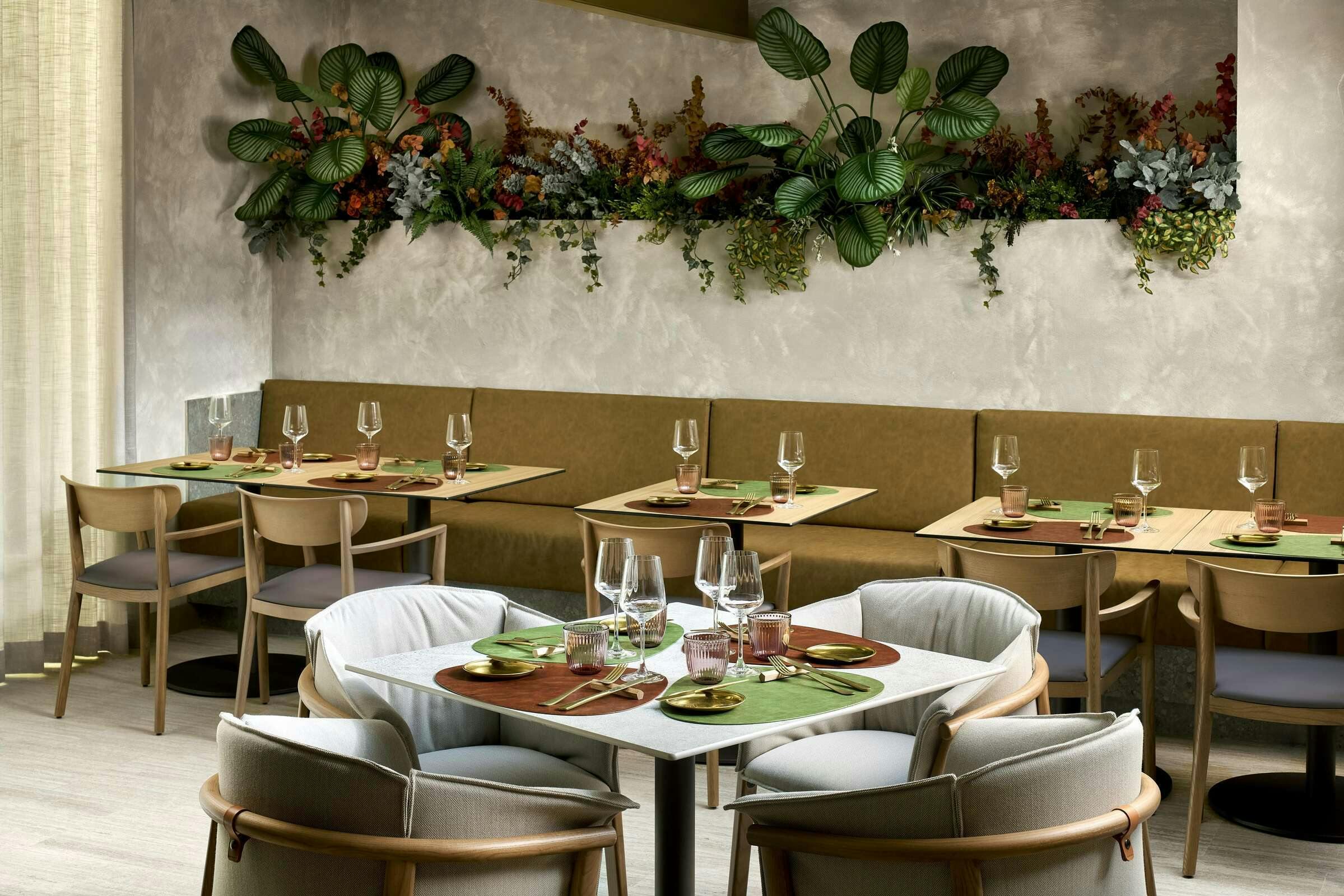 Hotel NH Madrid Paseo De La Habana photo 2