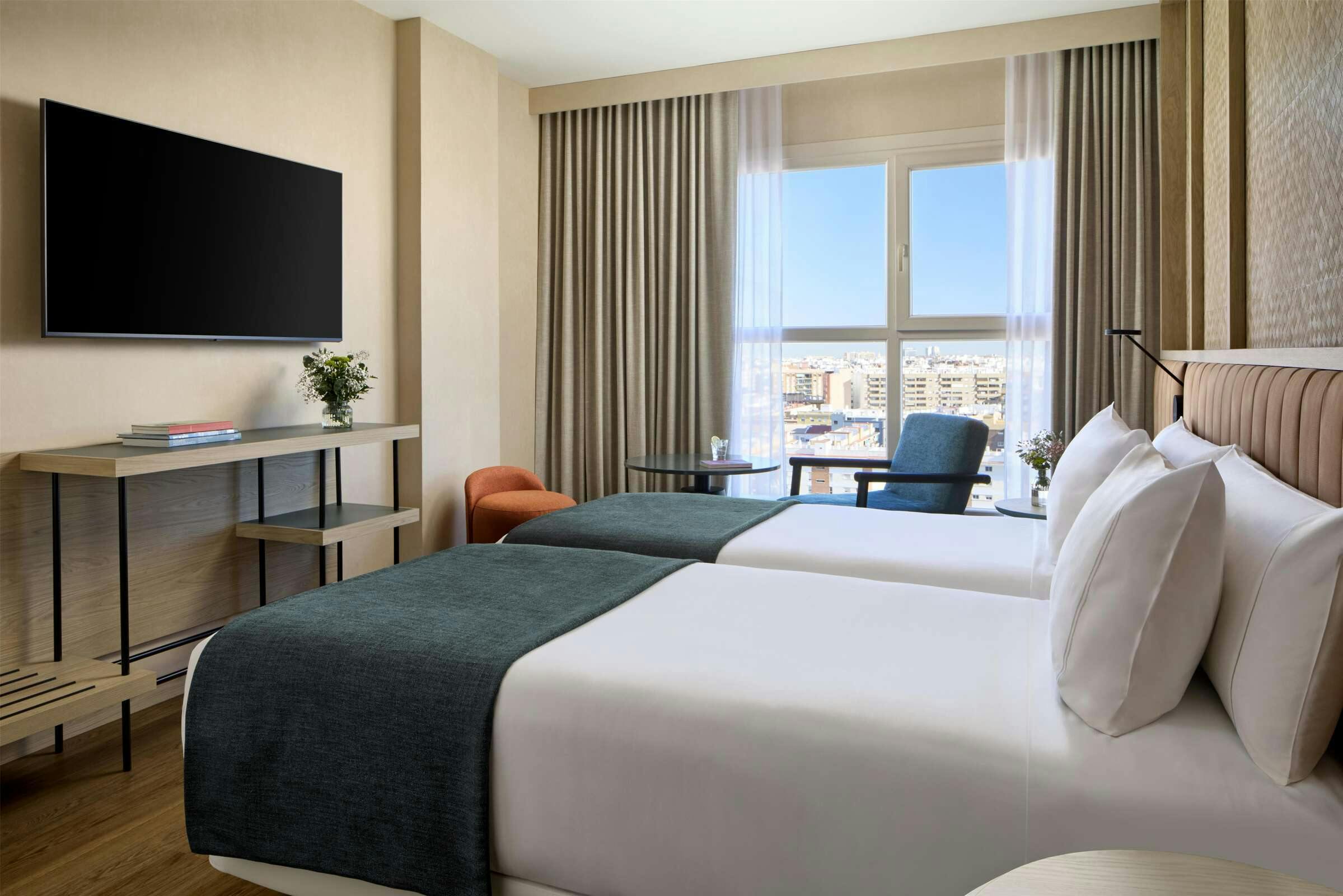 Hotel NH Valencia Center photo 1