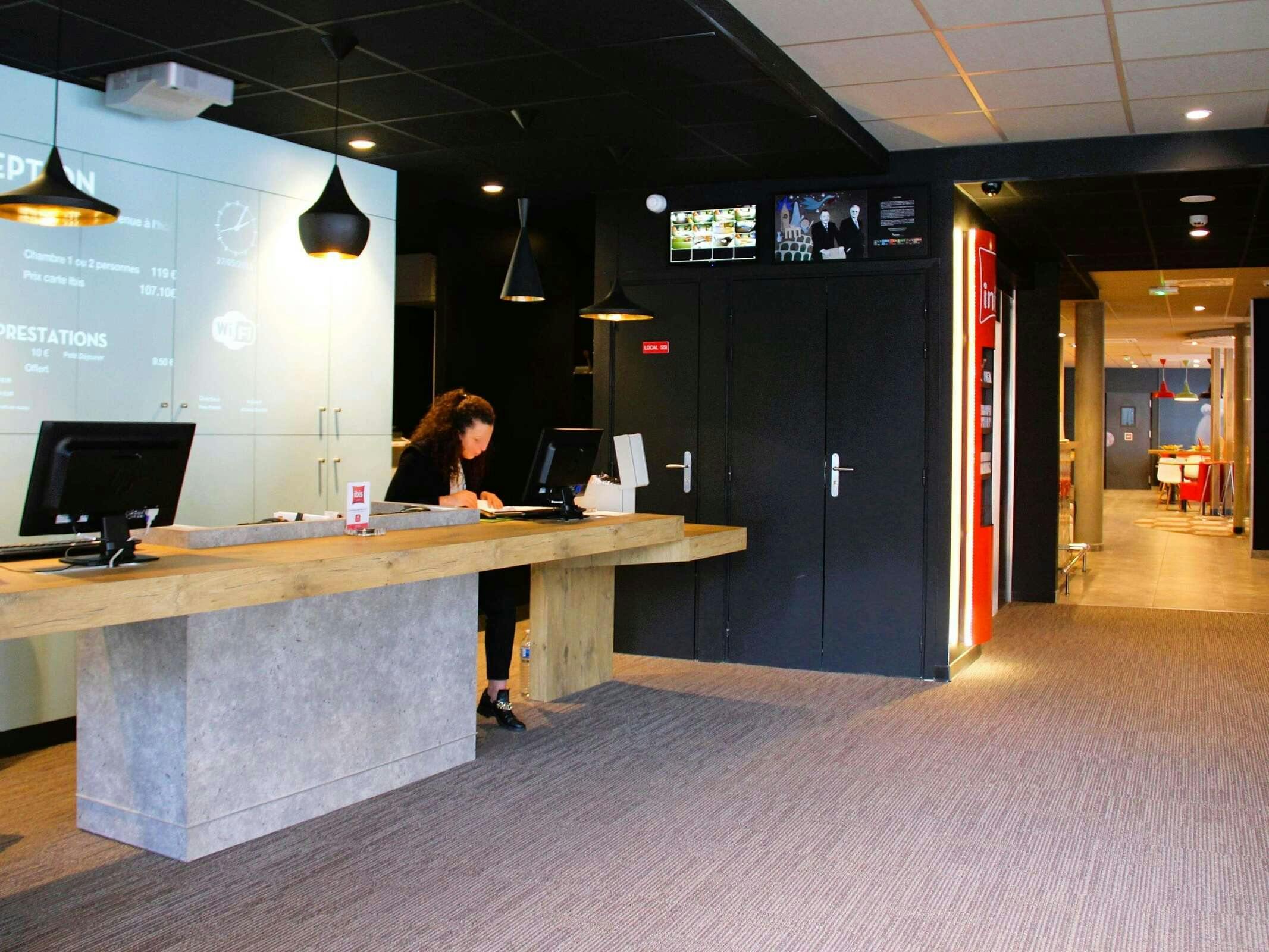 Hotel Ibis Lille Centre Grand Palais photo 2