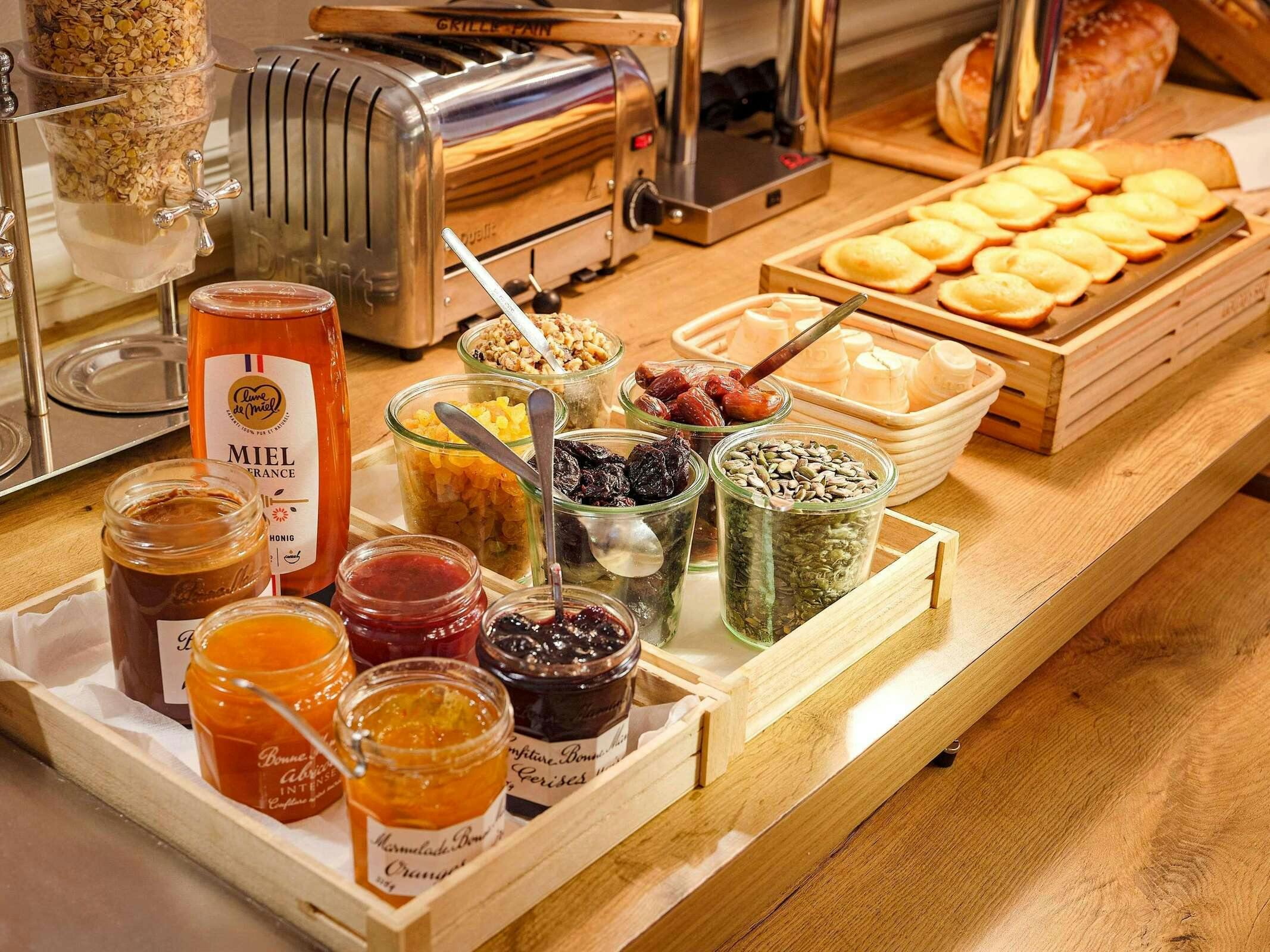 Hotel Ibis Lille Centre Grand Palais photo 5