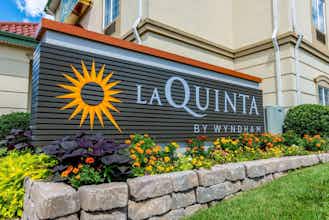 Hotel La Quinta Inn Ste Bentonville photo 1