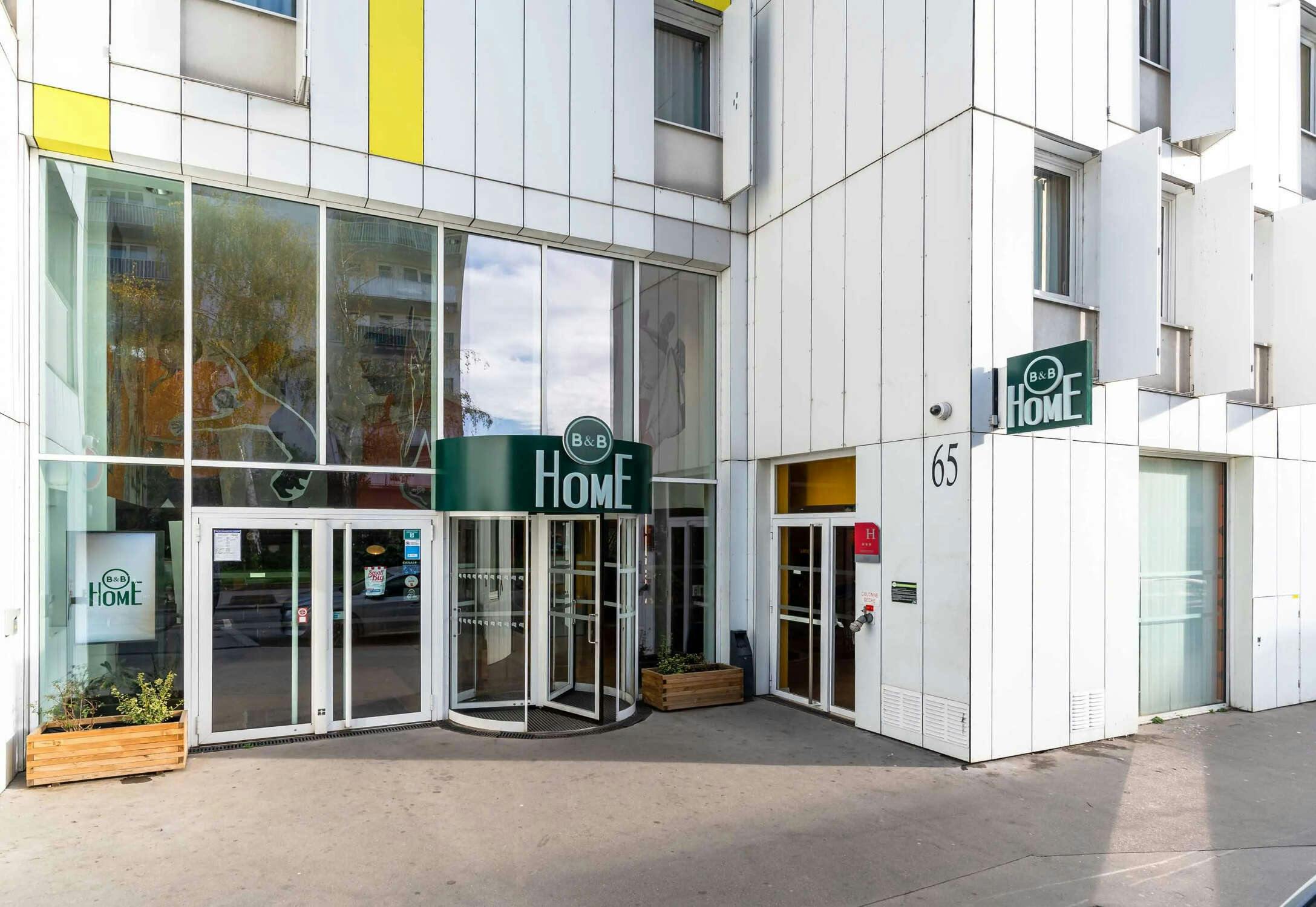 Hotel B&B HOME Paris Mairie de Saint-Ouen photo 5