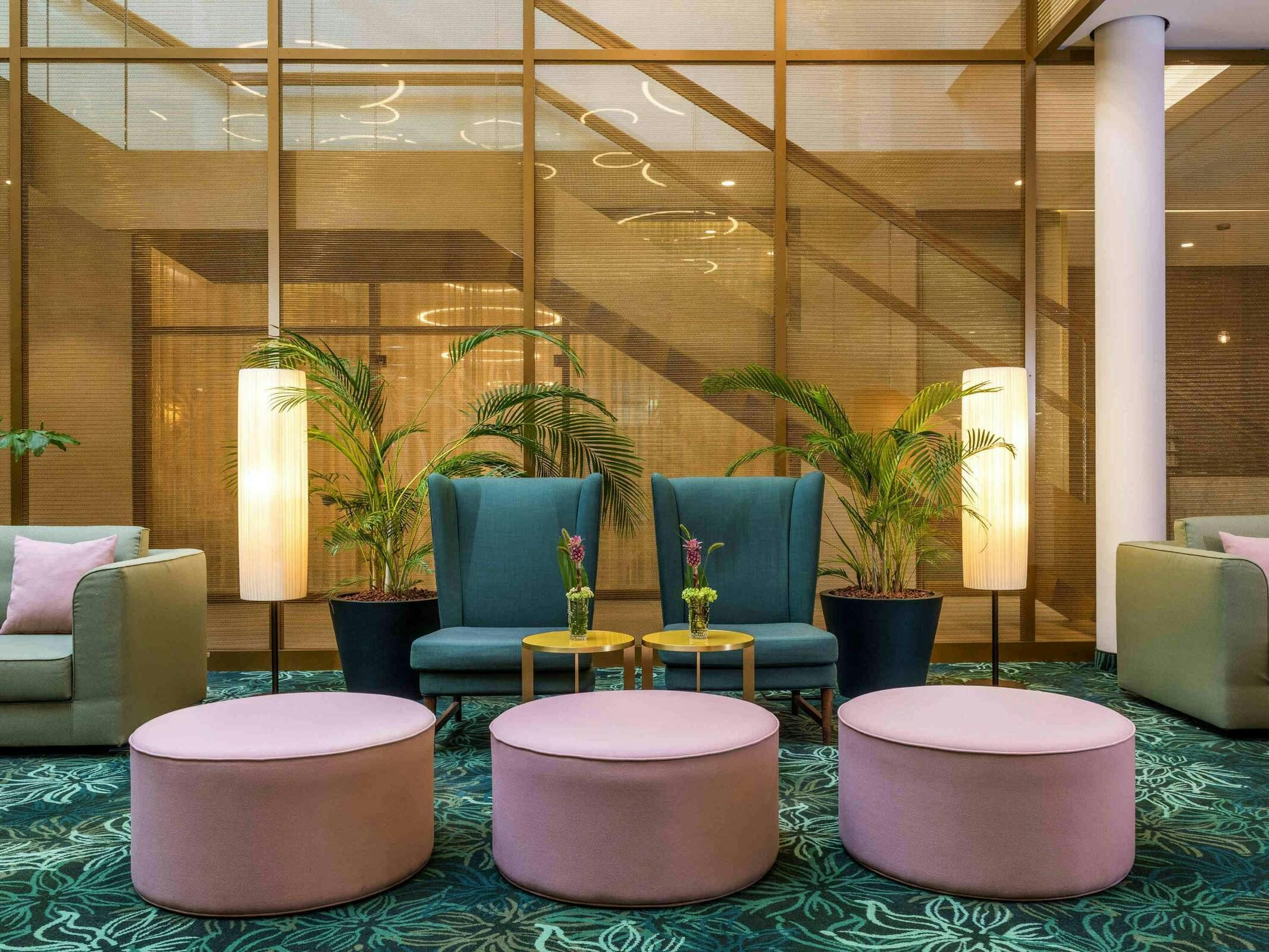 Hotel Mövenpick Hotel Stuttgart Messe & Congress photo 2