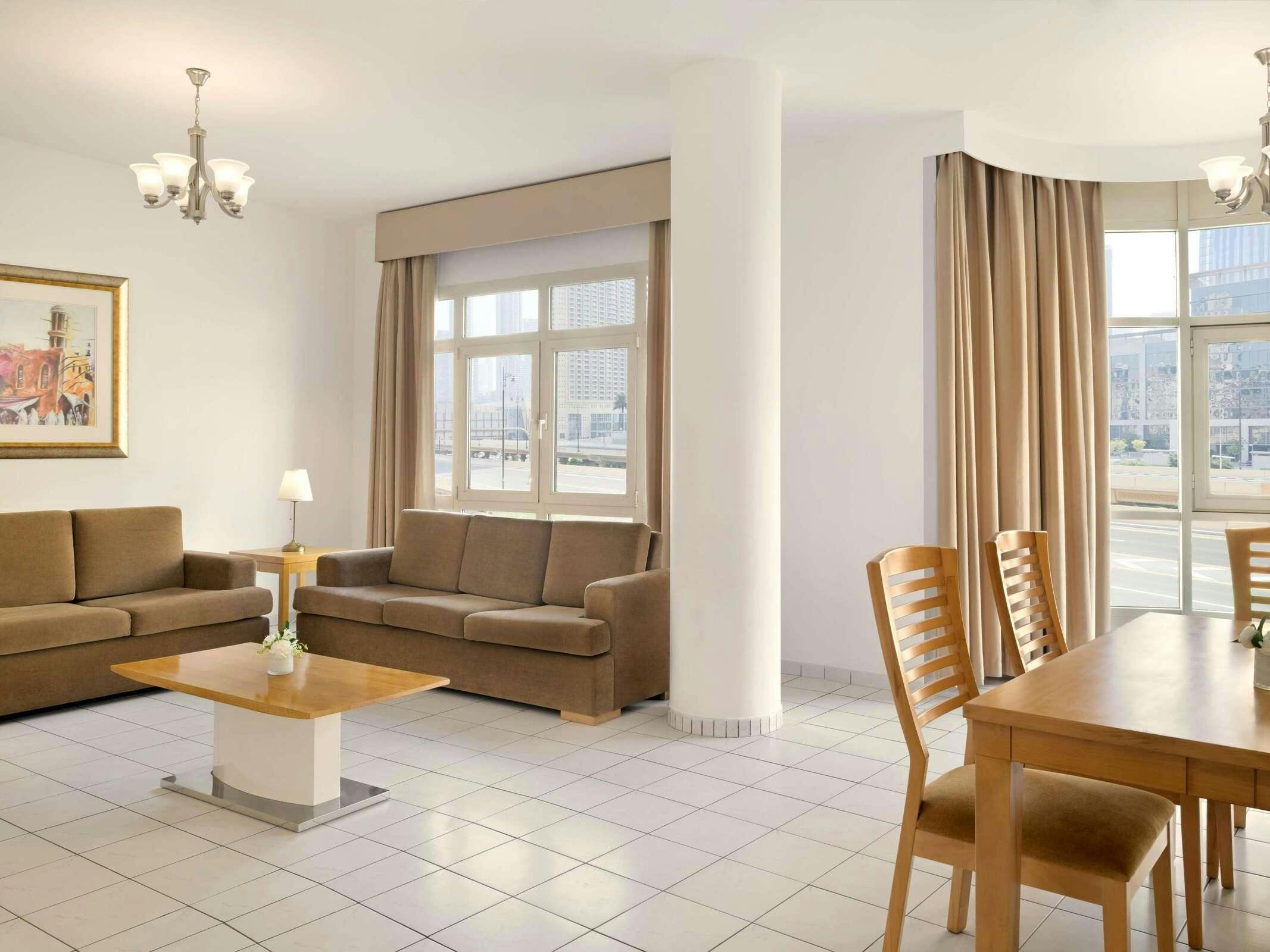 Hotel Swissôtel Al Murooj Dubai photo 4