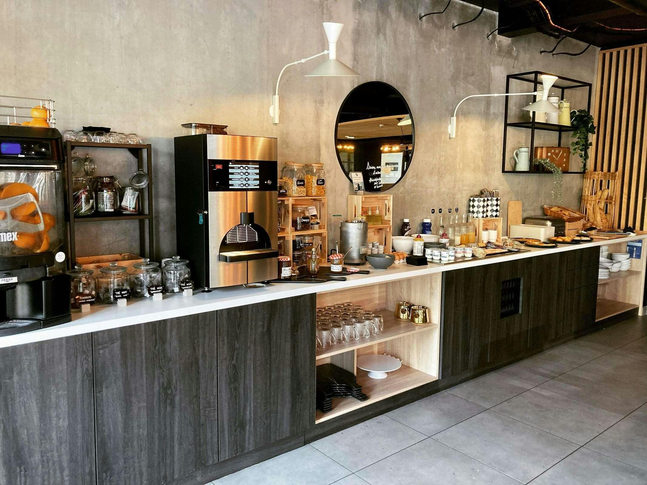 Hotel Ibis Styles Dreux Centre Gare photo 1