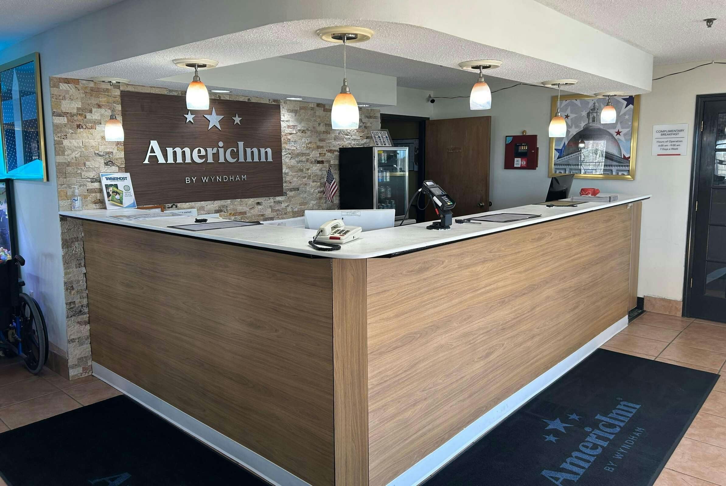 AmericInn Mosinee Airport