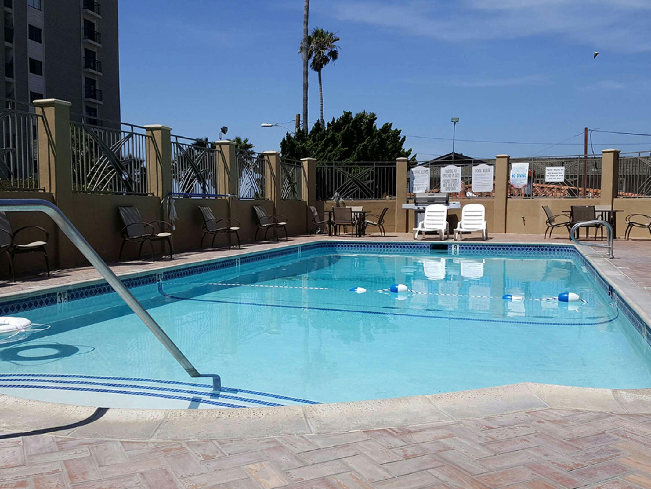 Hotel Pacific Shores Inn photo 4