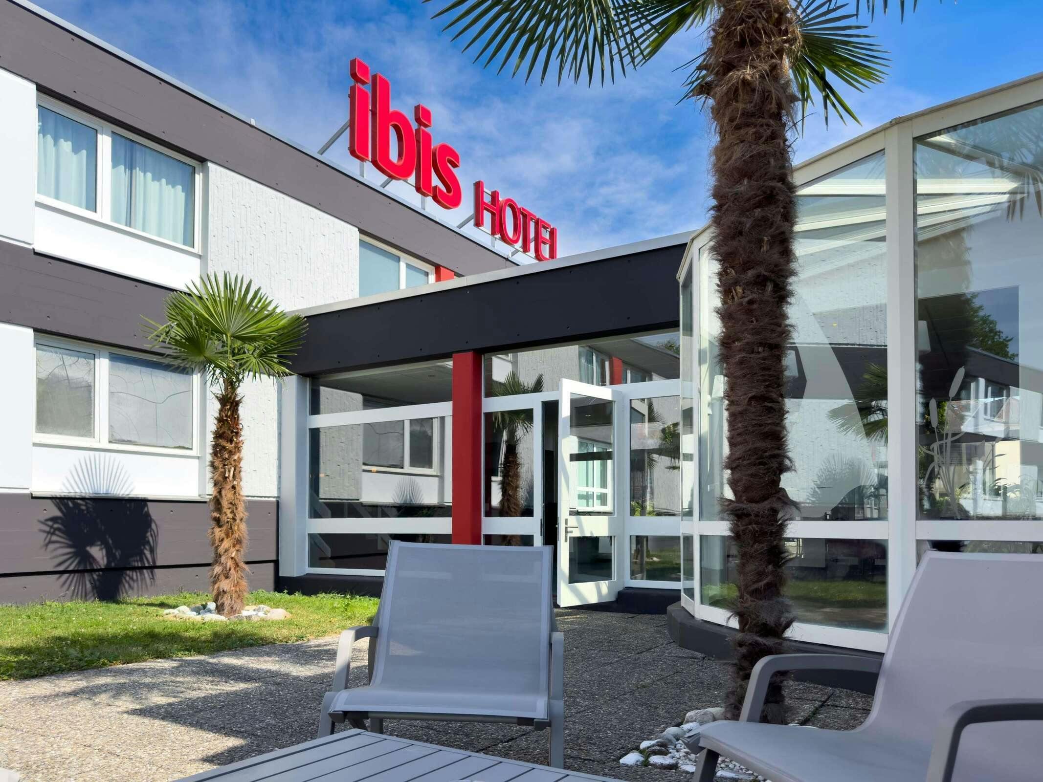 Hotel Ibis 3 Lacs Neuchâtel photo 2