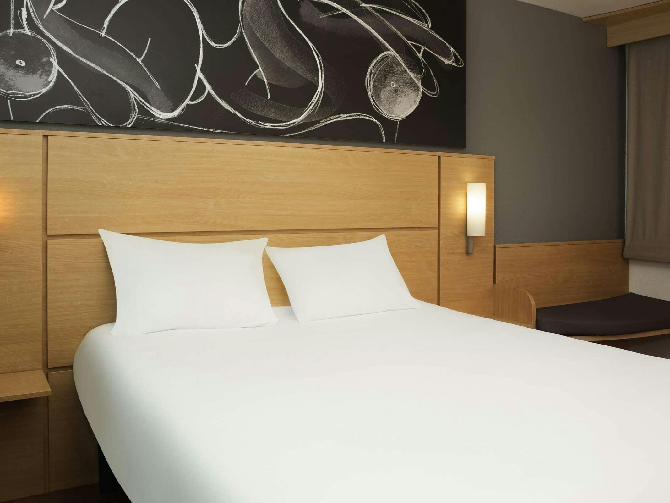 Hotel Ibis 3 Lacs Neuchâtel photo 3