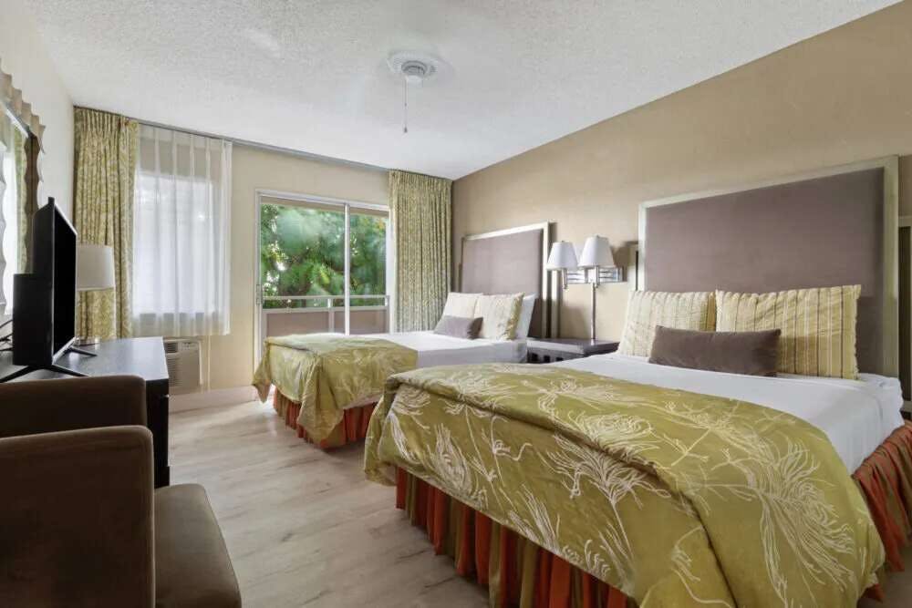 Hotel Plantation Hale Suites photo 3