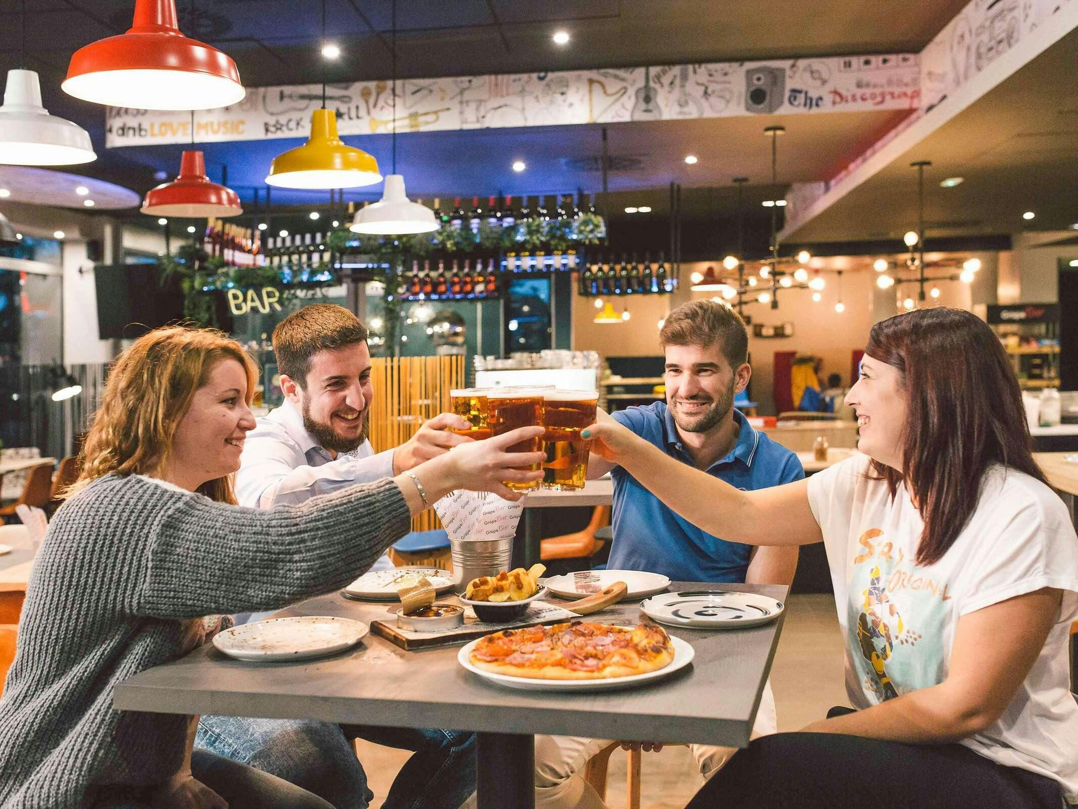 Hotel Ibis Valencia Bonaire Aeropuerto photo 4