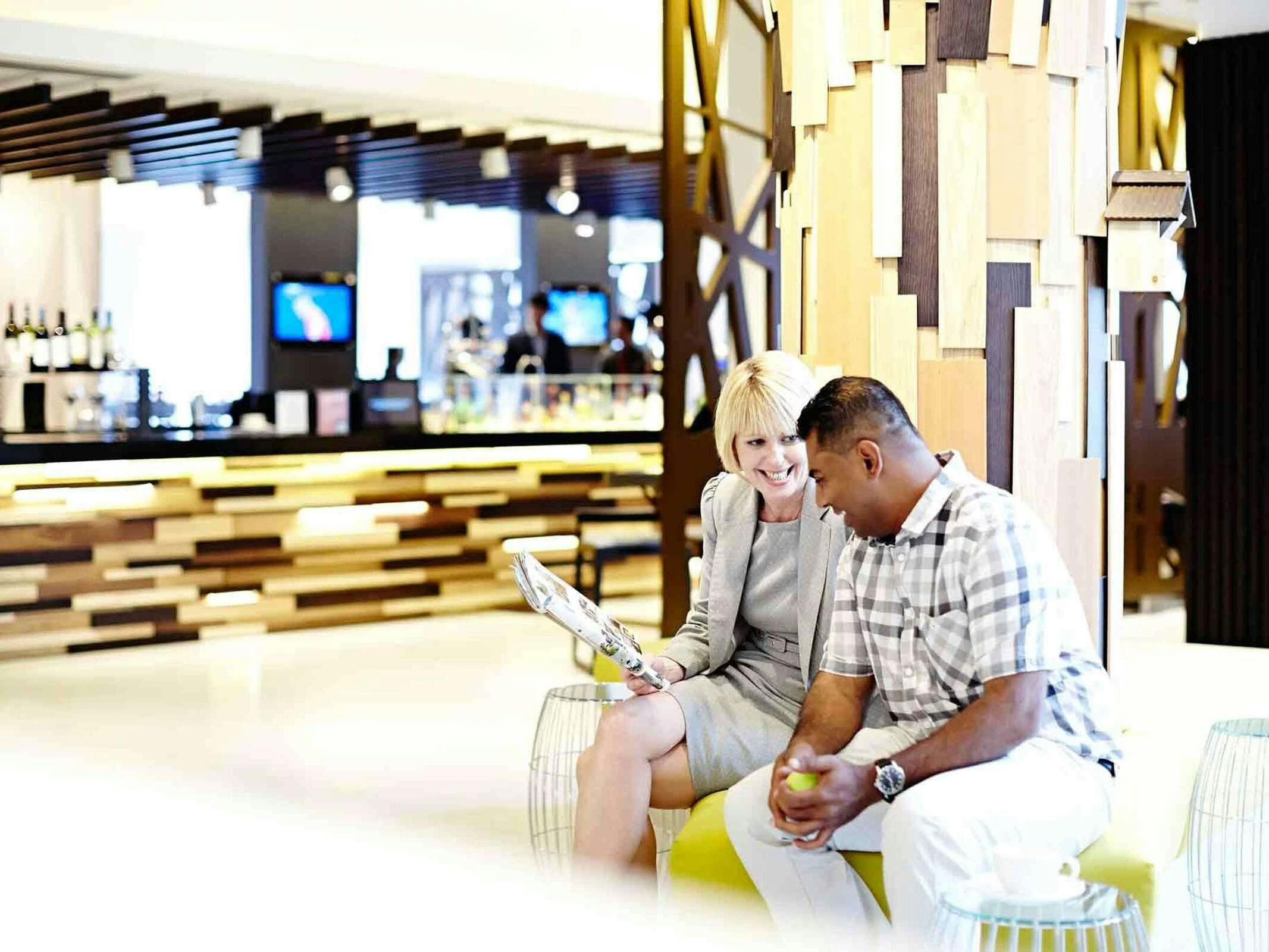 Hotel Novotel London Brentford photo 4