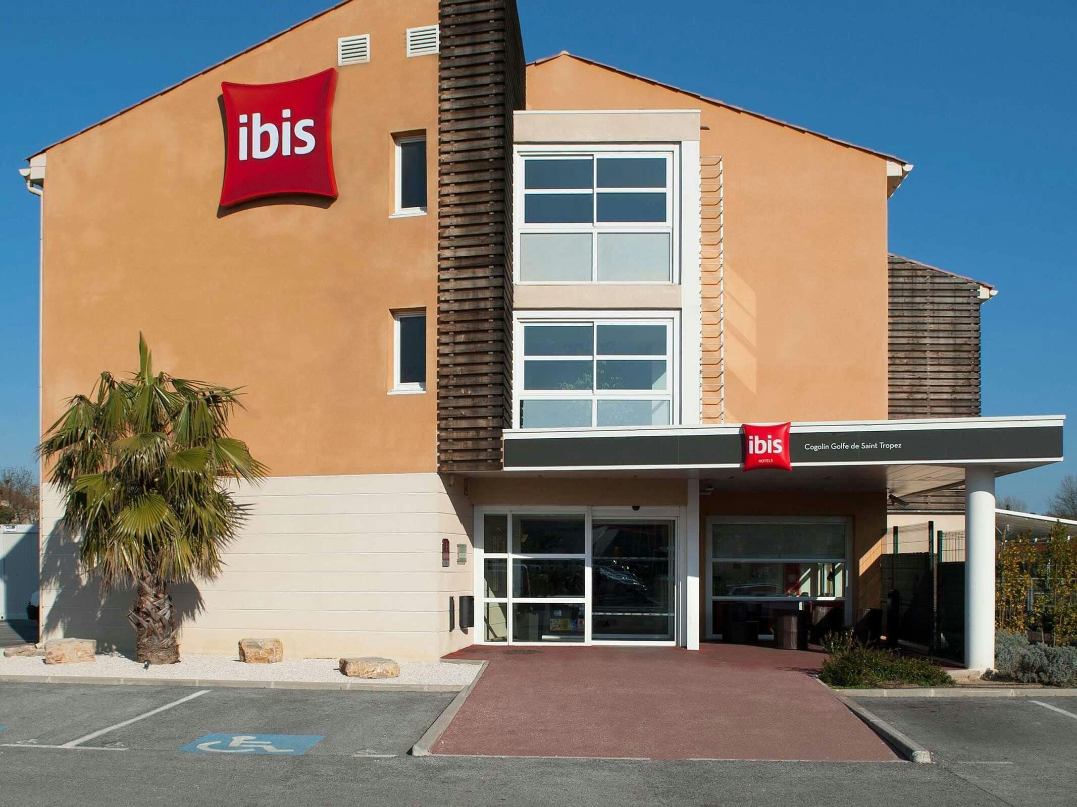 Hotel Ibis Golfe De Saint Tropez photo 2
