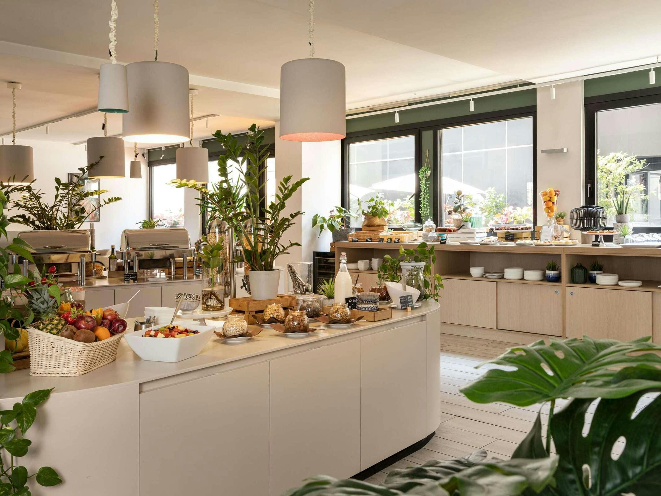 Hotel Mercure Milano Agrate Brianza photo 3