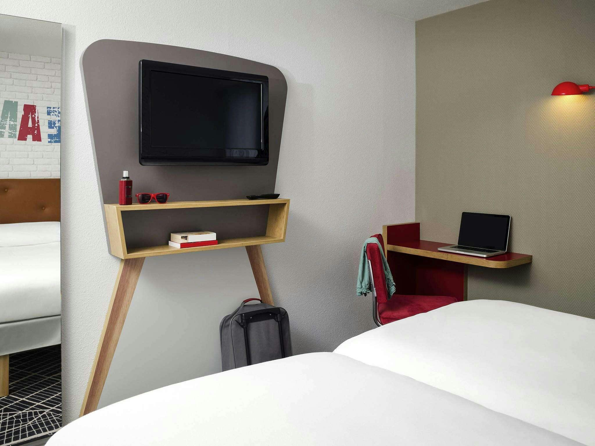 Hotel Ibis Styles Chartres photo 4