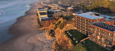 Starfish Manor Oceanfront Hotel
