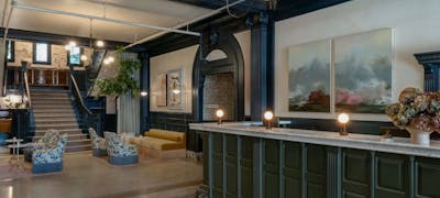 MarQueen Hotel