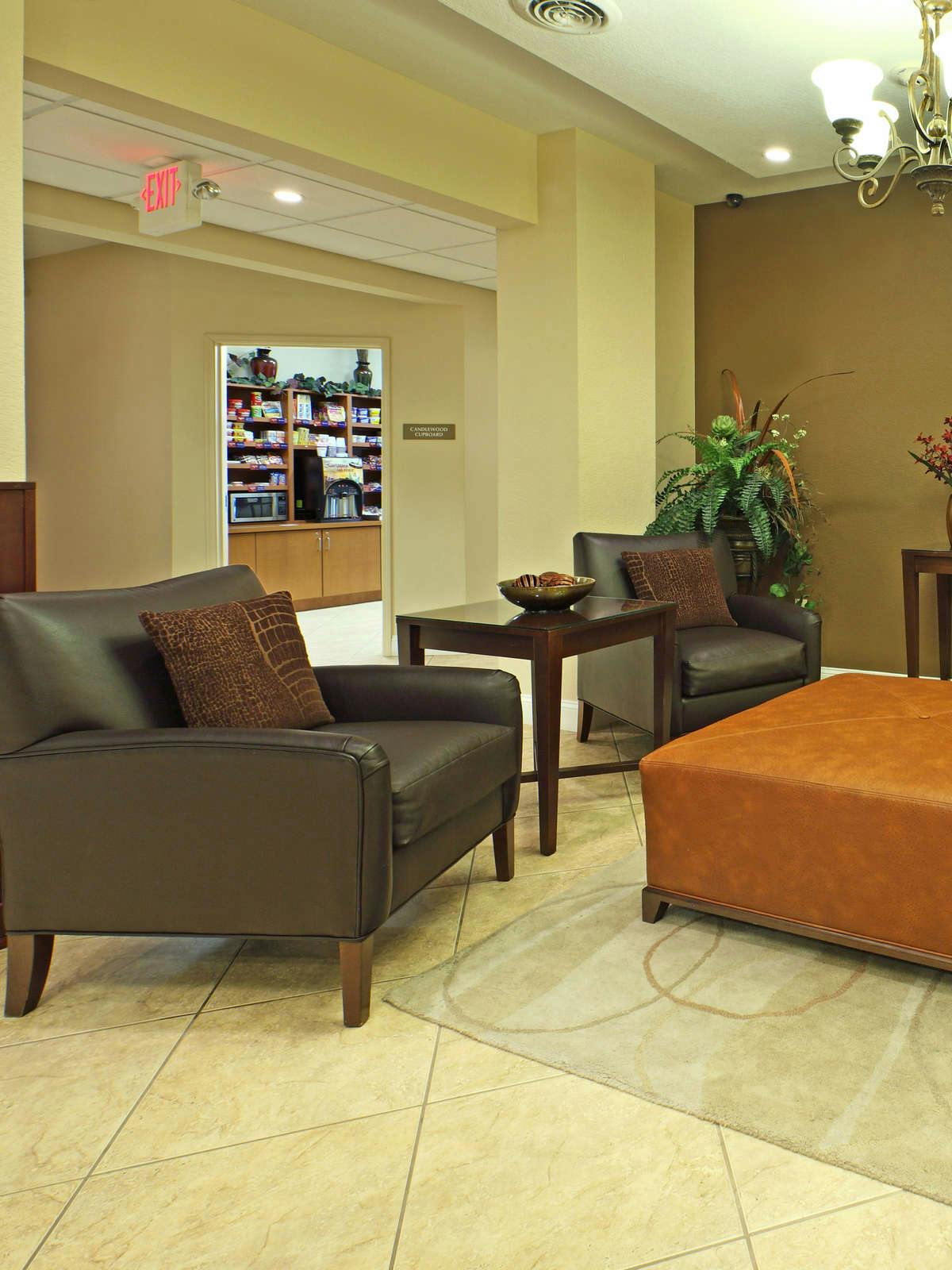 Hotel Candlewood Suites Fayetteville U of A photo 3