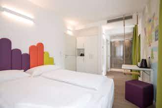 Hotel Holiday IV Gardan photo 3