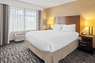 Hotel Best Western Plus Pitt Meadows Inn & Suites photo 2