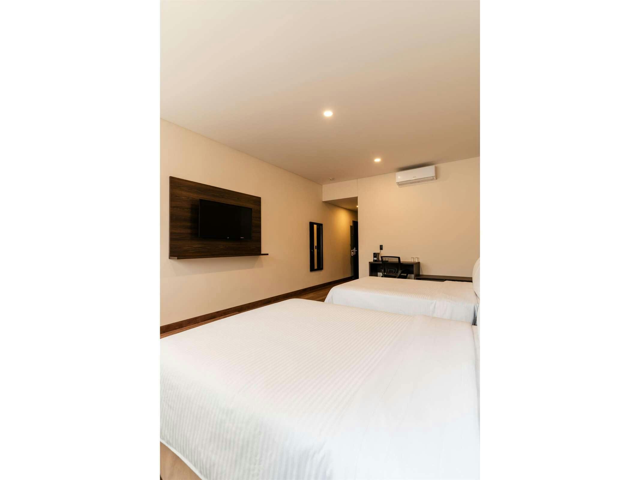 Hotel Best Western Plus Hotel San Diego photo 1