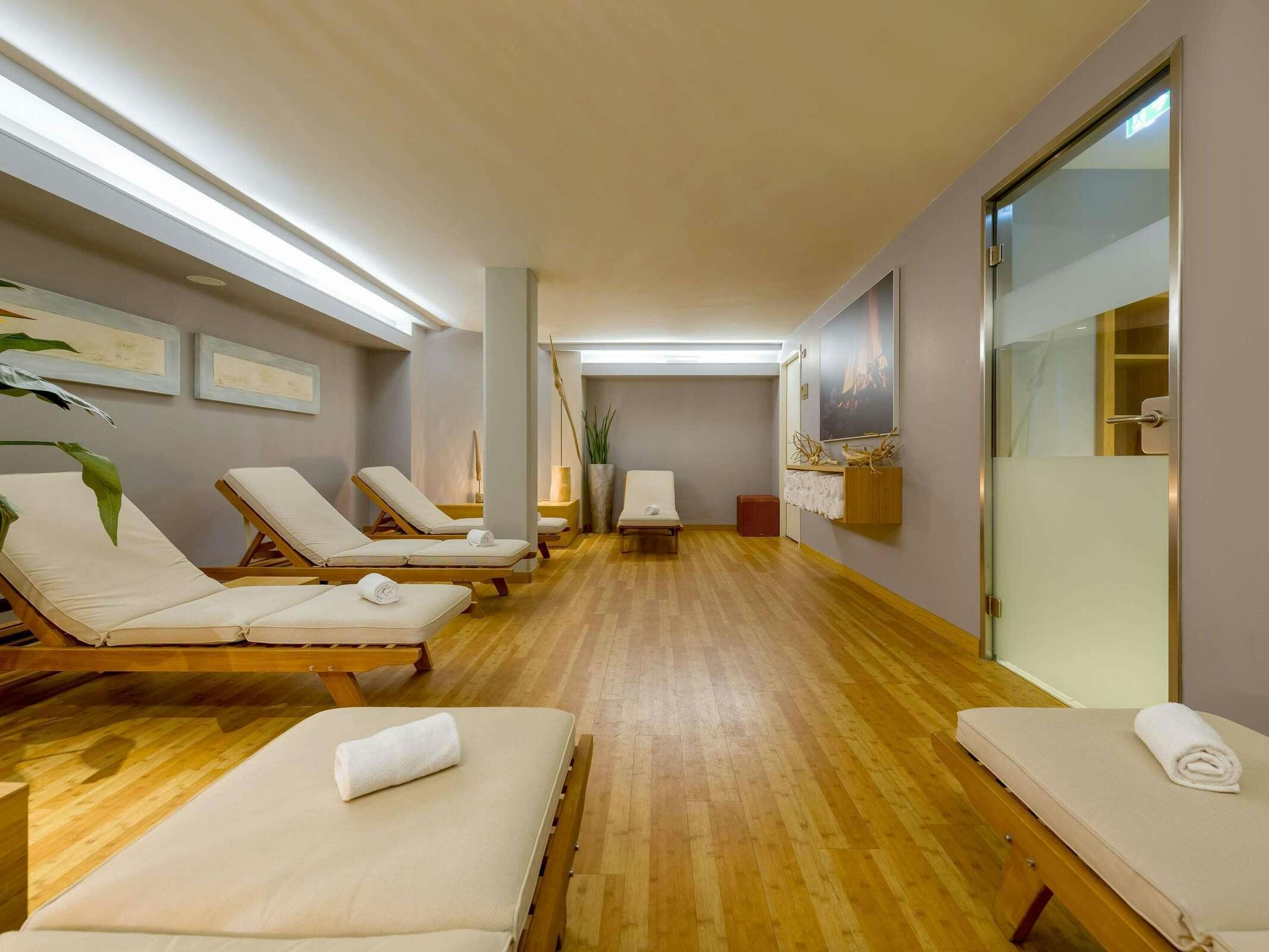 Hotel Mövenpick Hotel Amsterdam City Center photo 4