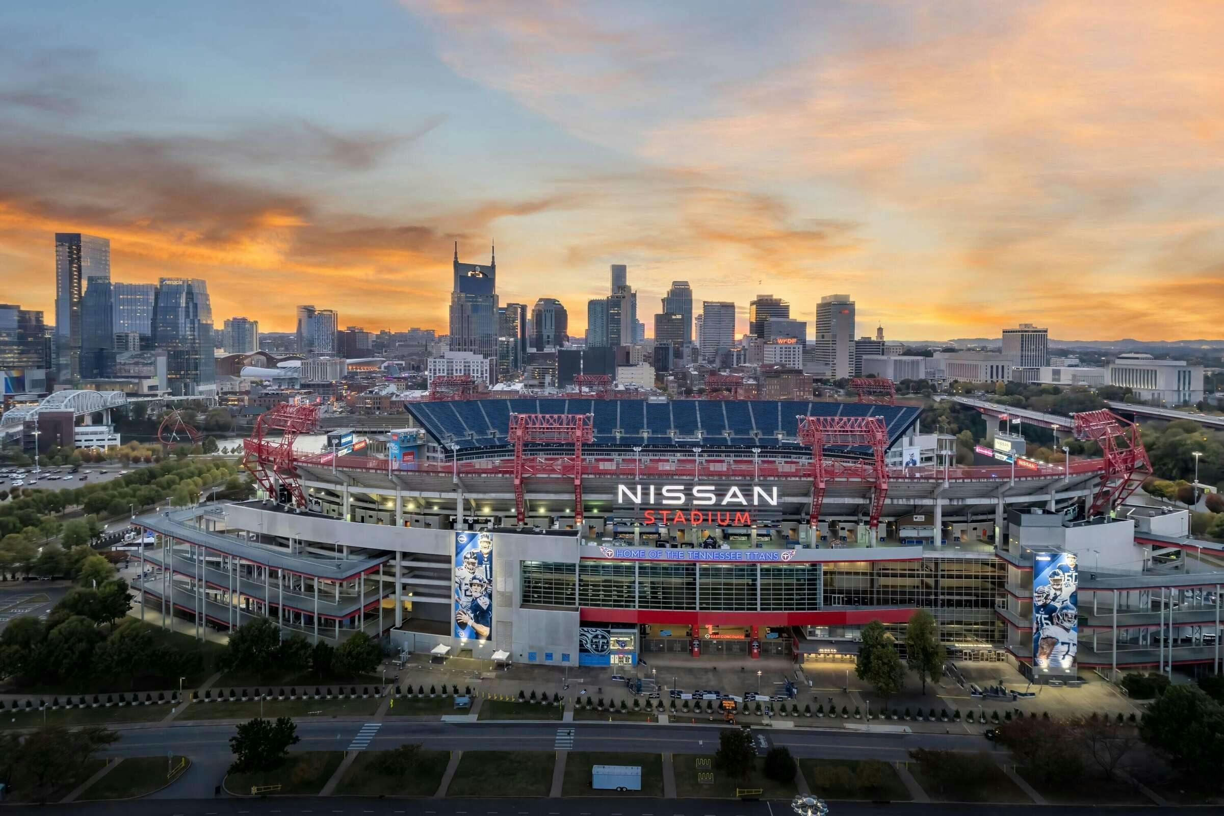 LQ Nashville Downtown/Stadium