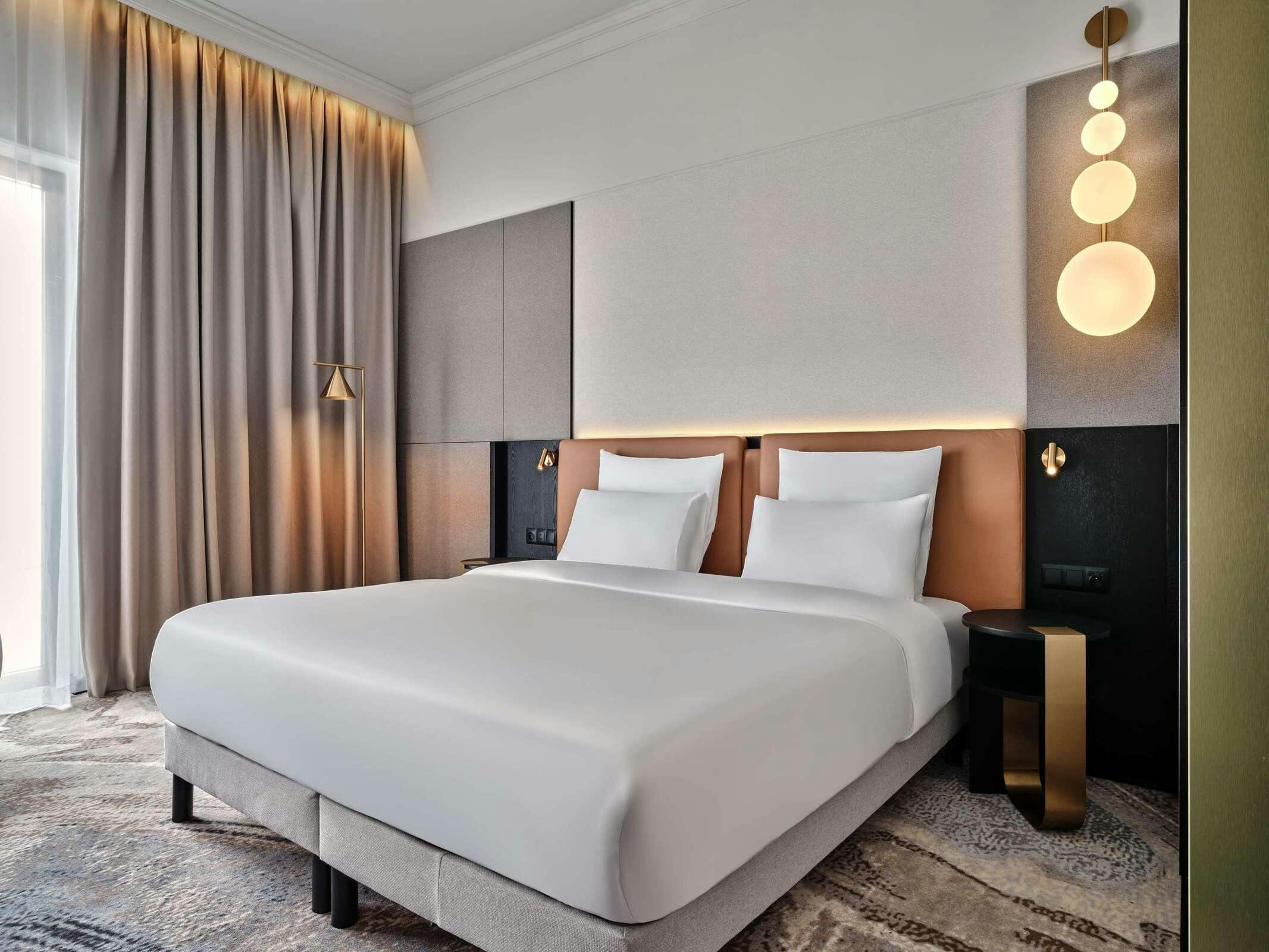 Hotel Mövenpick Grand Hotel Wroclaw photo 4