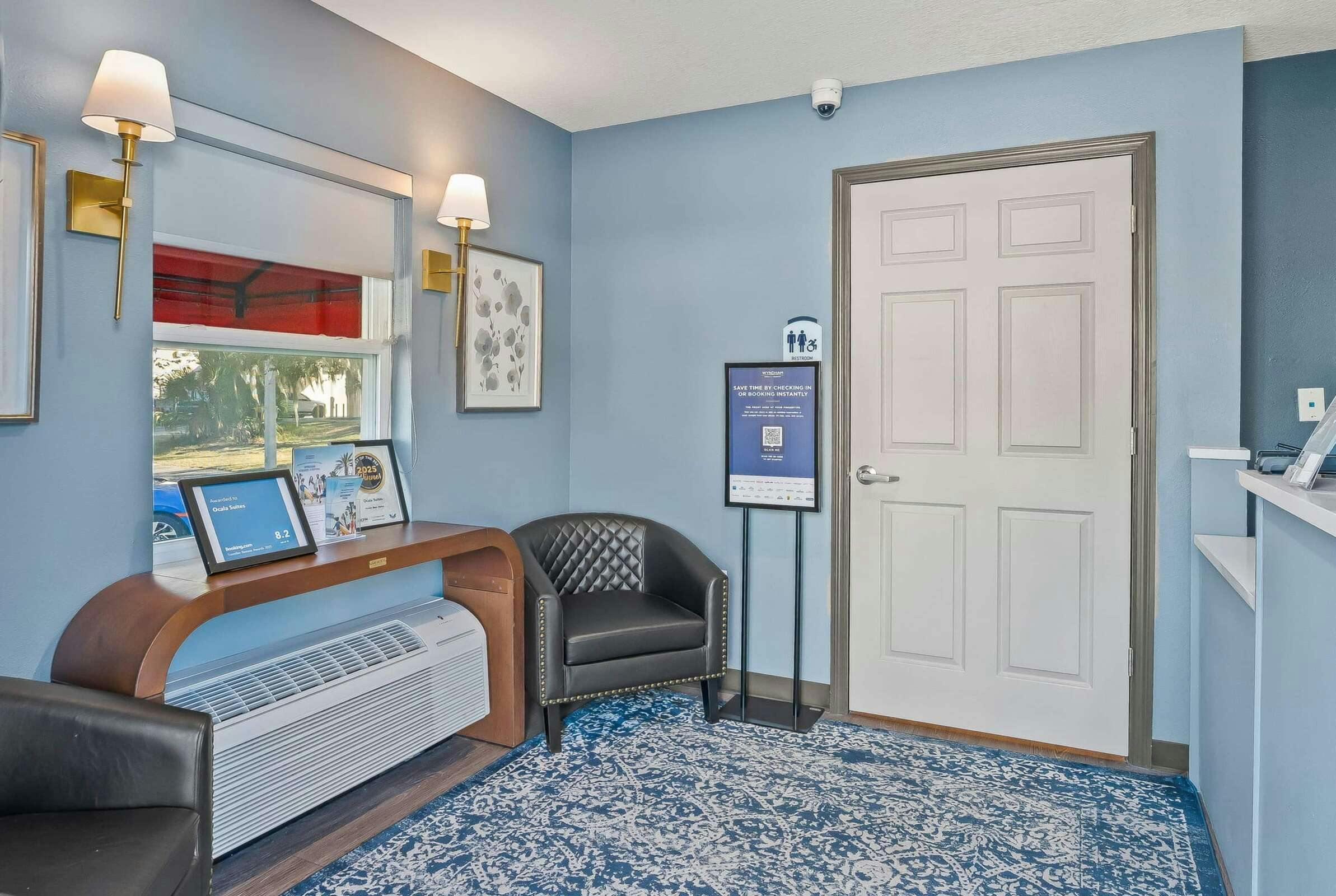 Hotel Baymont Ocala photo 3