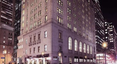 One King West Hotel & Residence