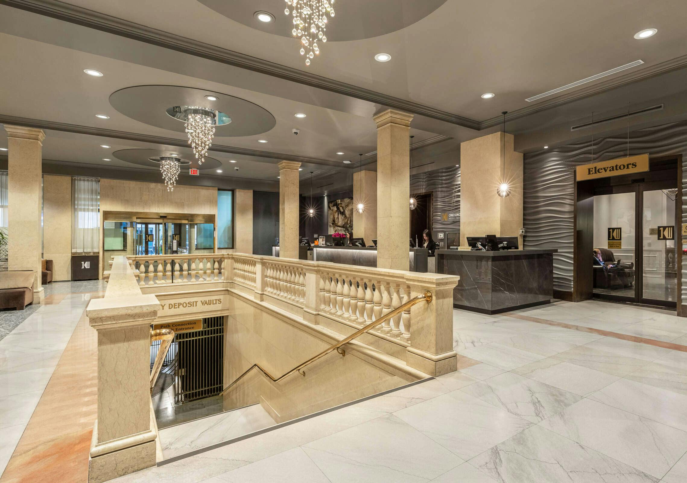 Hotel One King West Hotel & Residence photo 4