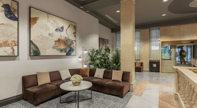 One King West Hotel & Residence