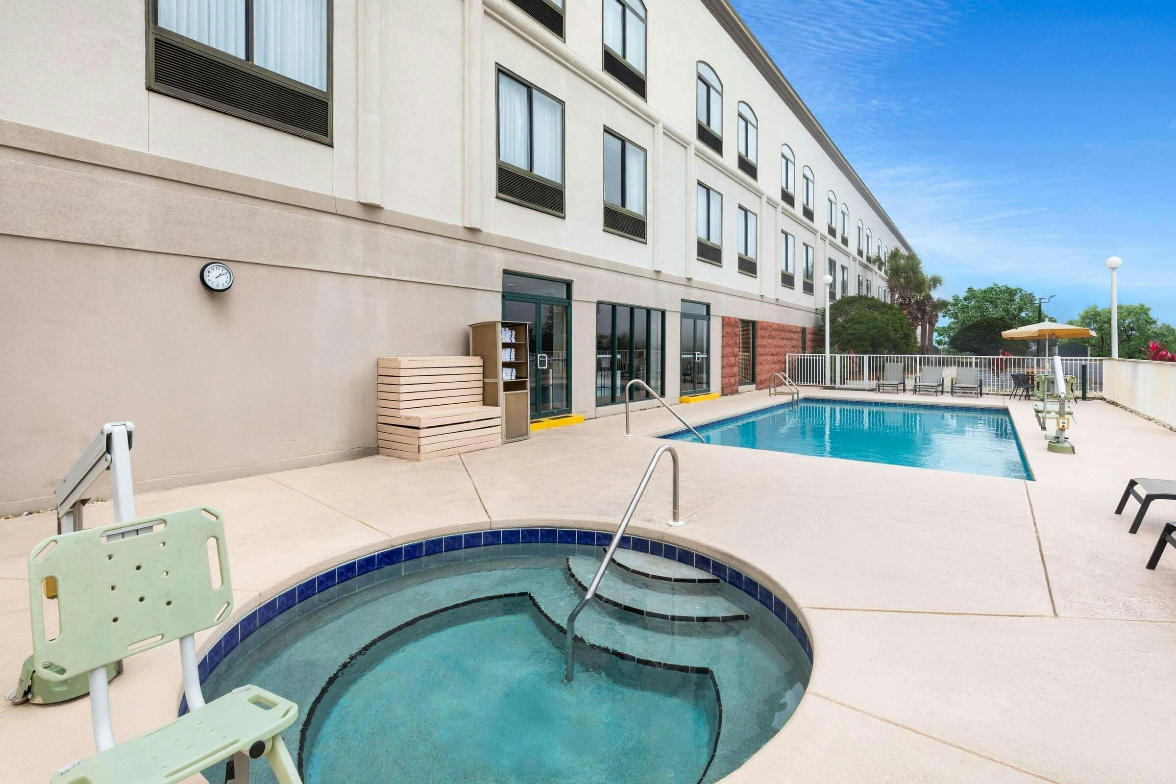 Hotel Wingate by Wyndham Destin photo 4