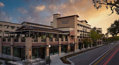 The Ava Hotel Paso Robles, Curio Collection by Hilton