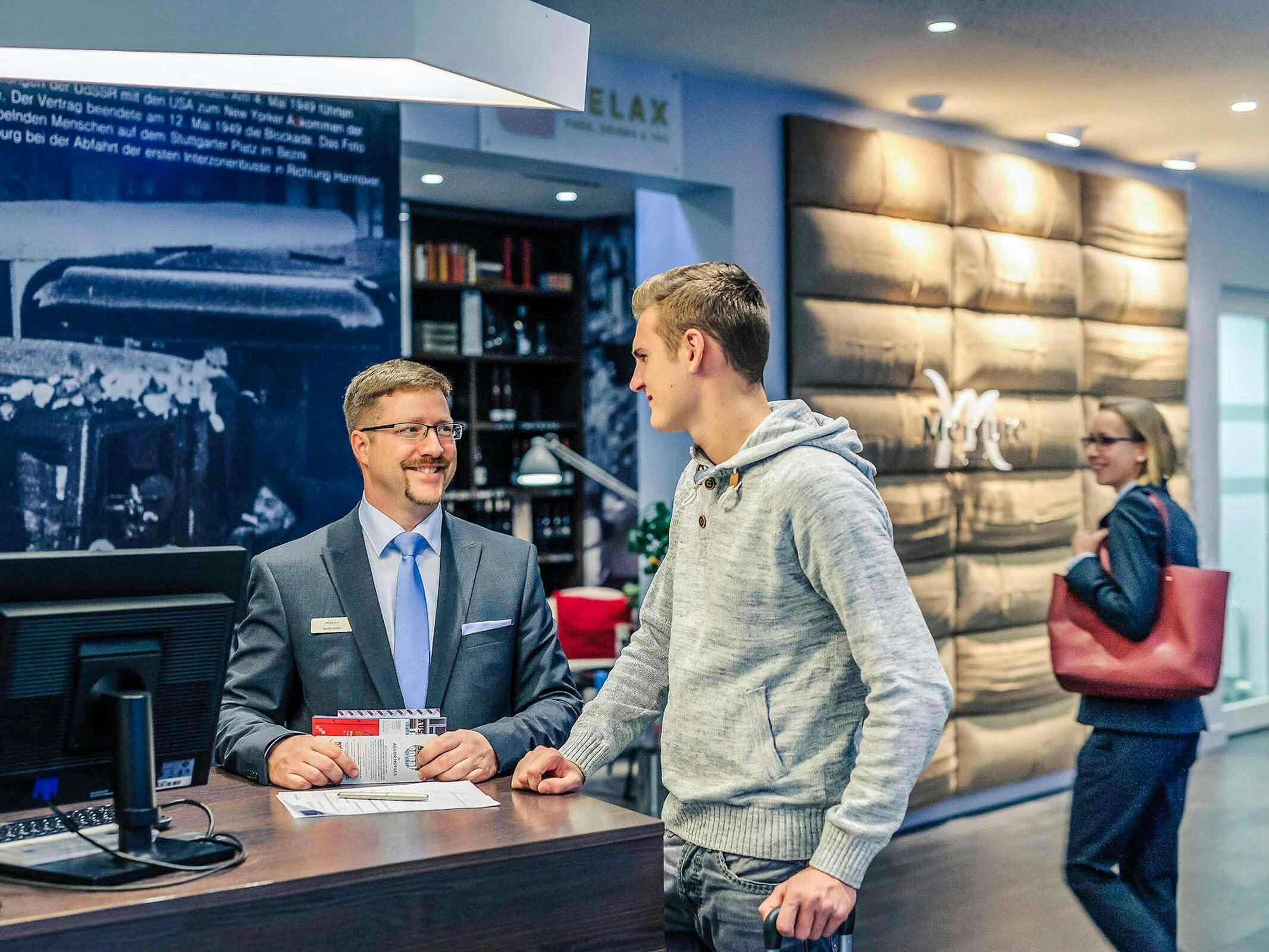 Hotel Mercure Hotel & Residenz Berlin Checkpoint Charlie photo 2