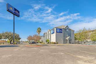 Hotel Days Inn San Antonio Downtown photo 1