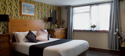 Little Foxes Hotel Gatwick