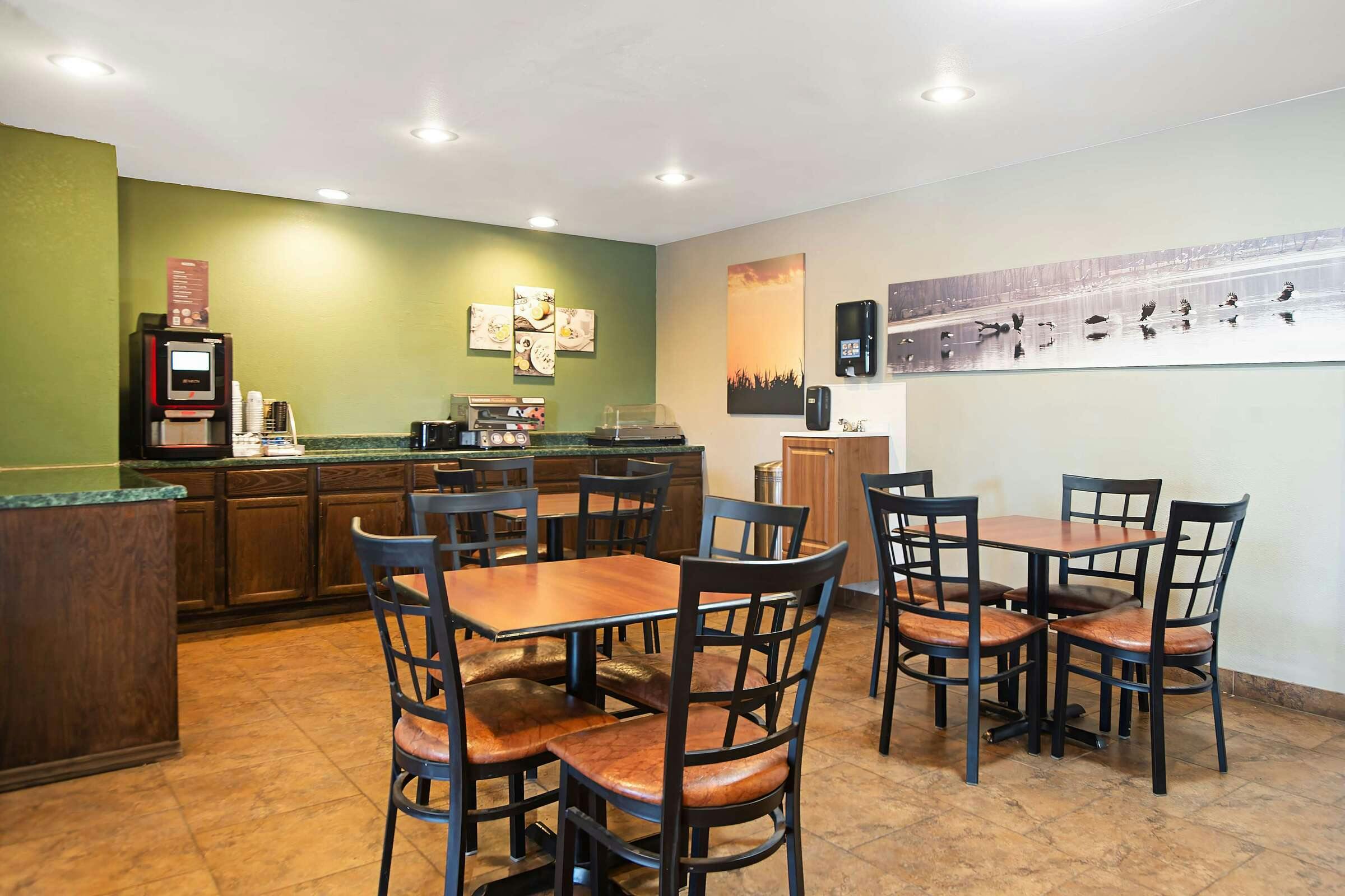 Hotel Sure Stay Plus Hotel By Best Western Bettendorf photo 5