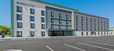 ECHO Suites Extended Stay by Wyndham Reno