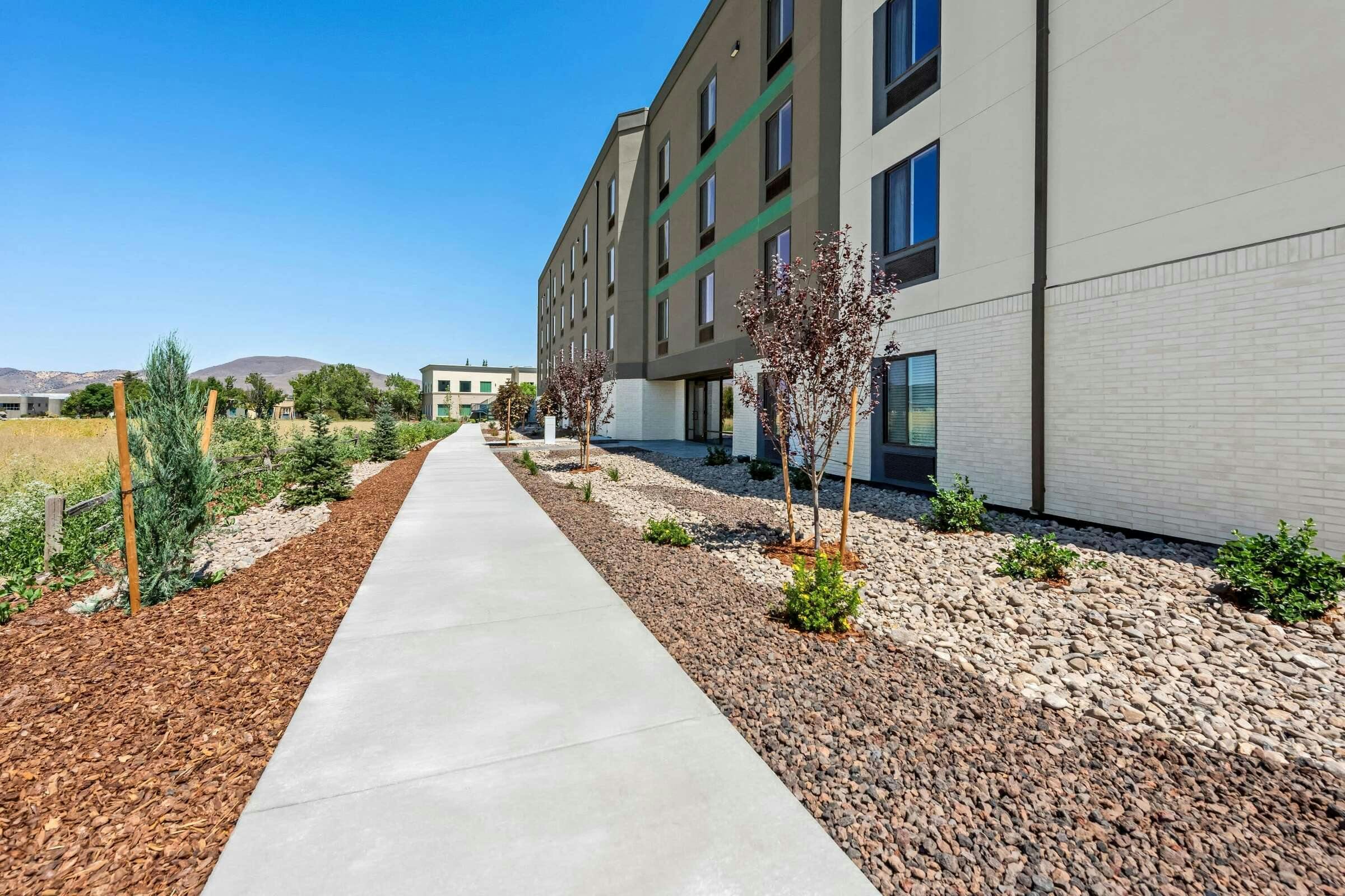 Hotel ECHO Suites Extended Stay by Wyndham Reno photo 3