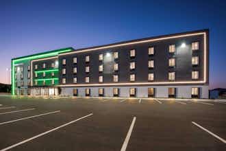 Hotel ECHO Suites Extended Stay by Wyndham Reno photo 4