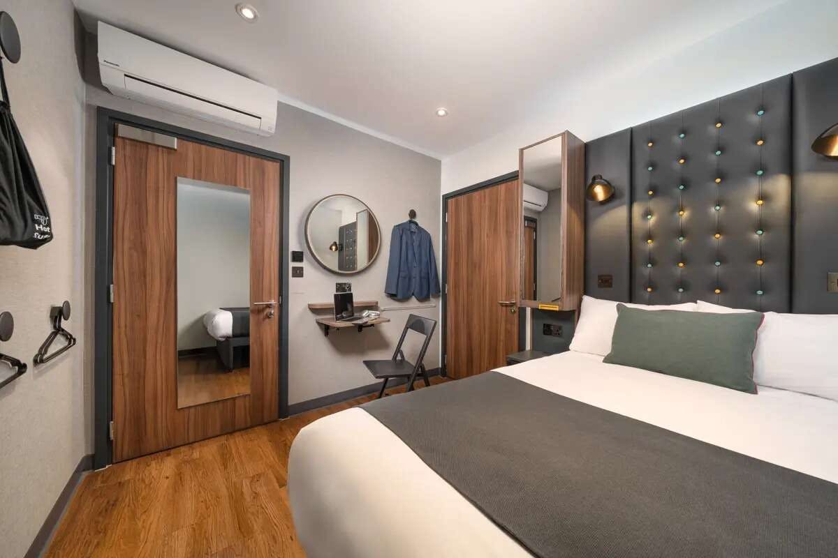 Hotel Point A Hotel Westminster photo 4