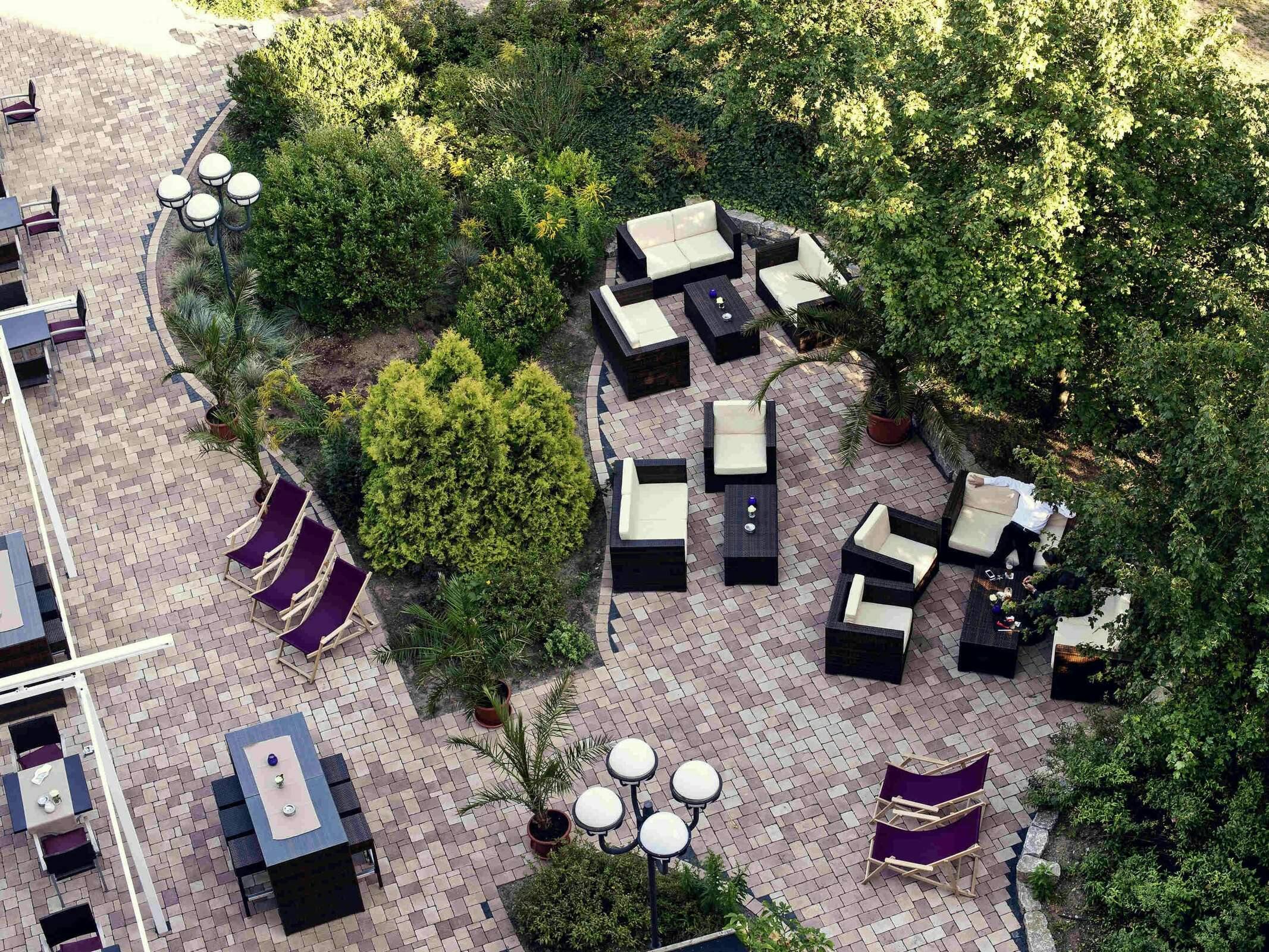 Hotel Mercure Hotel & Residenz Frankfurt Messe photo 2