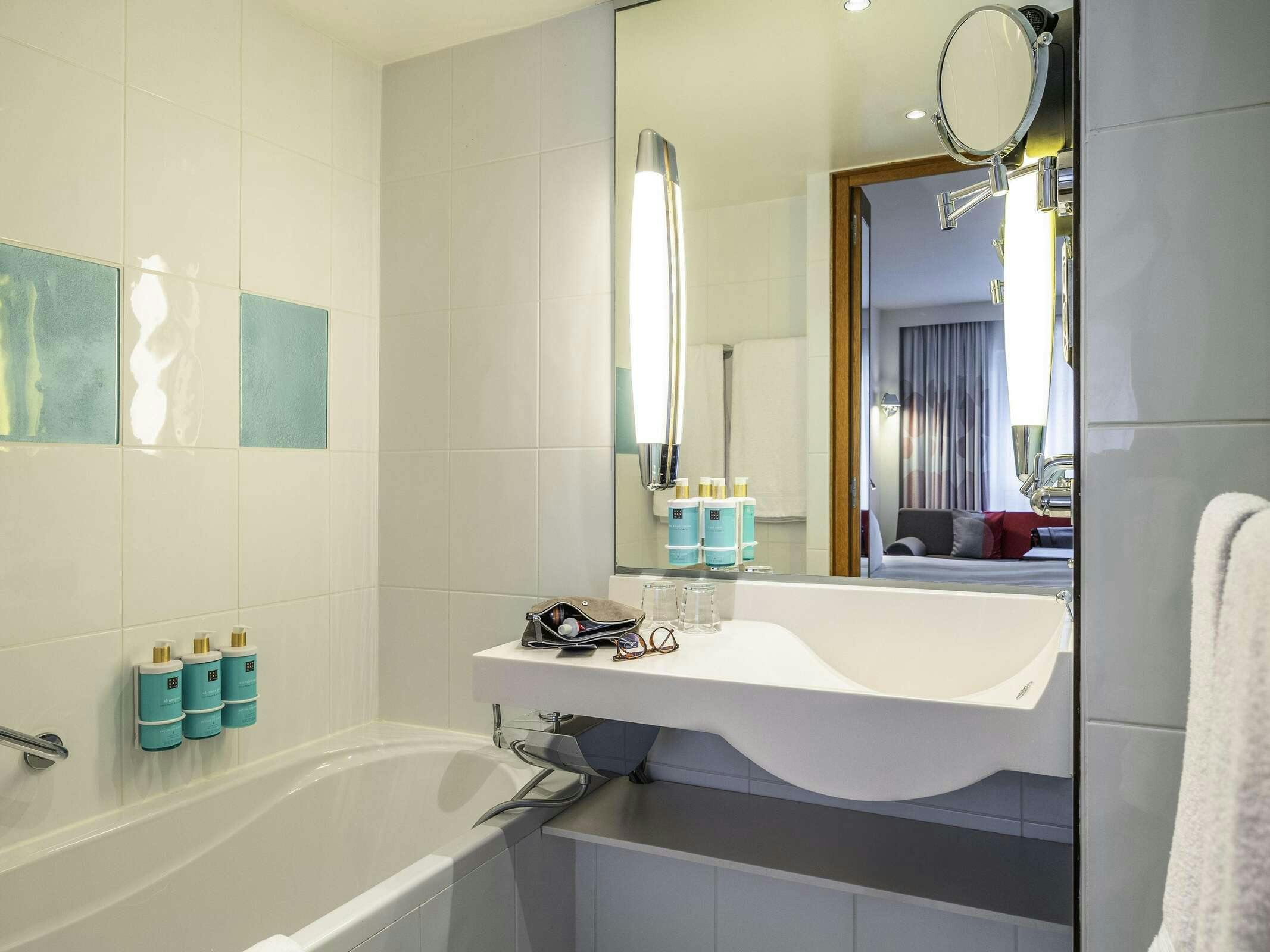 Hotel Novotel Mechelen Centrum photo 5