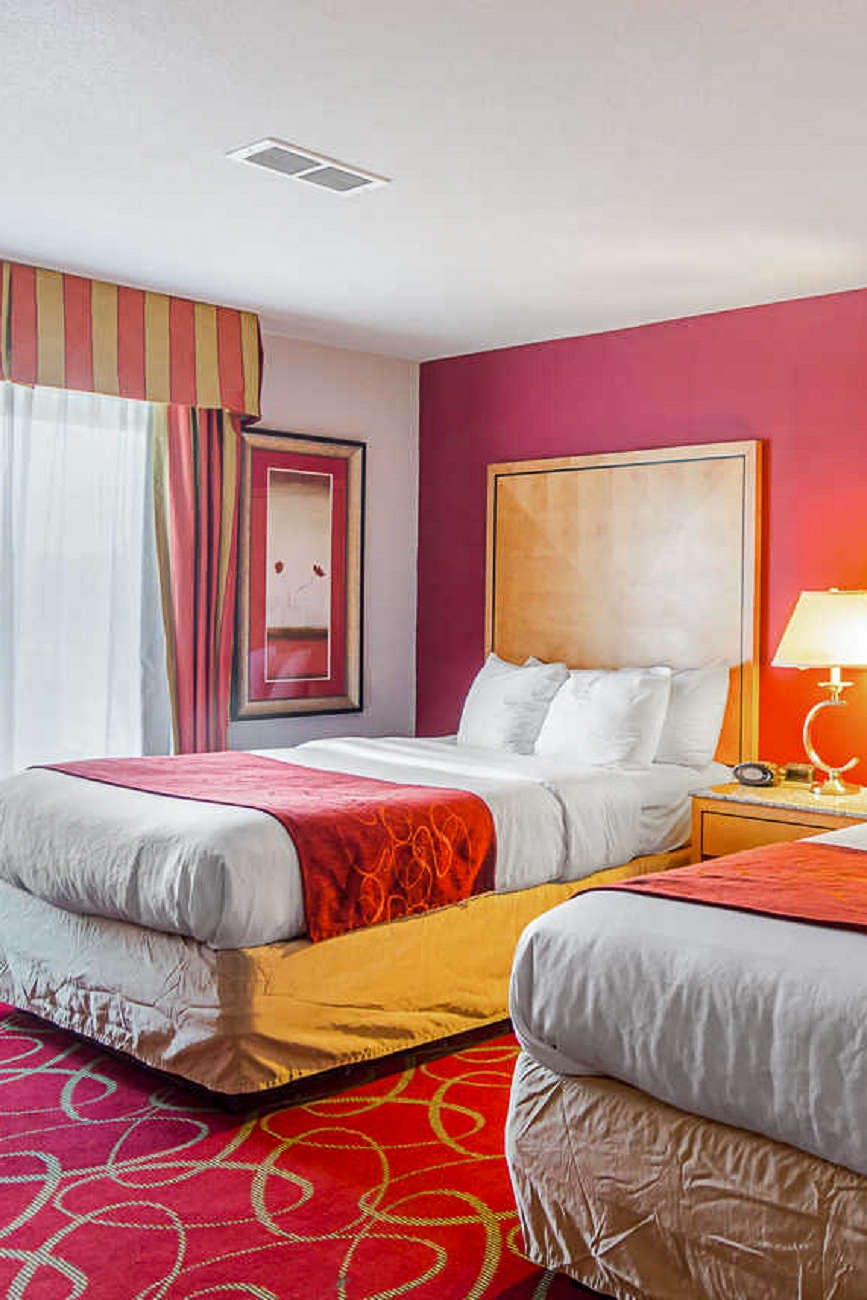 Hotel Comfort Suites At Virginia Center Commons photo 1