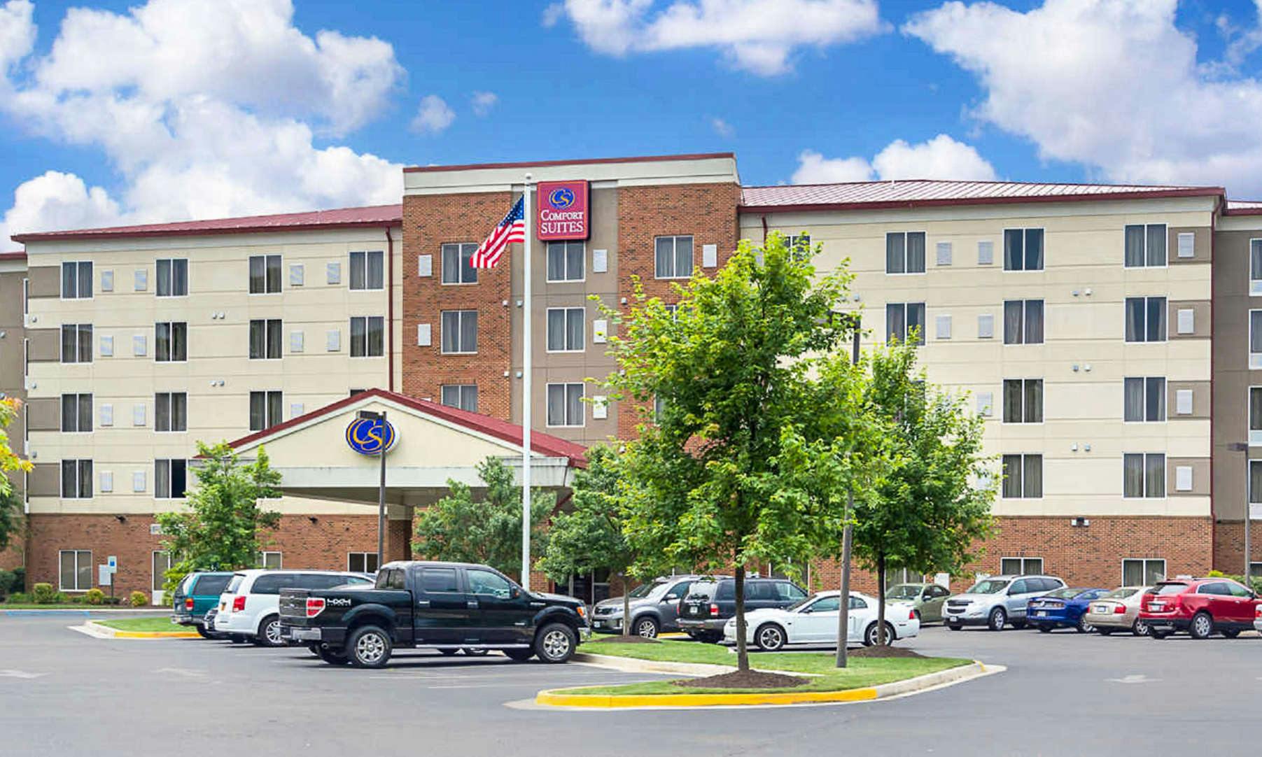 Comfort Suites At Virginia Center Commons