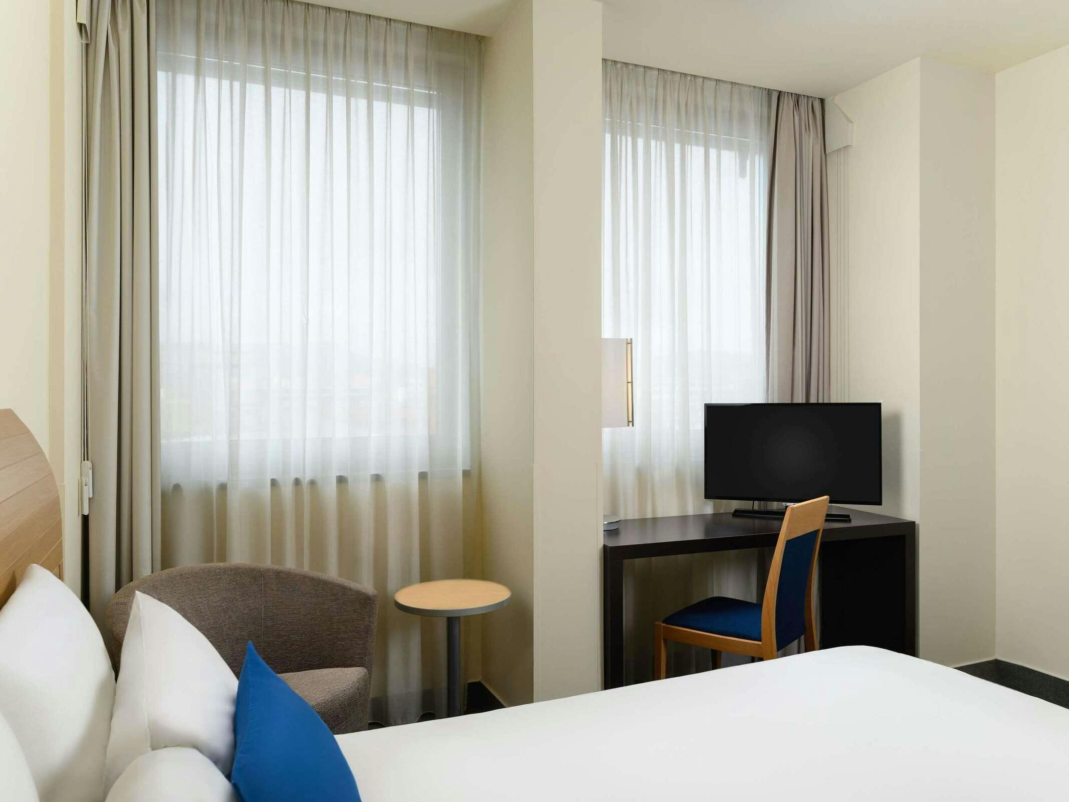 Hotel Novotel Budapest Danube photo 4