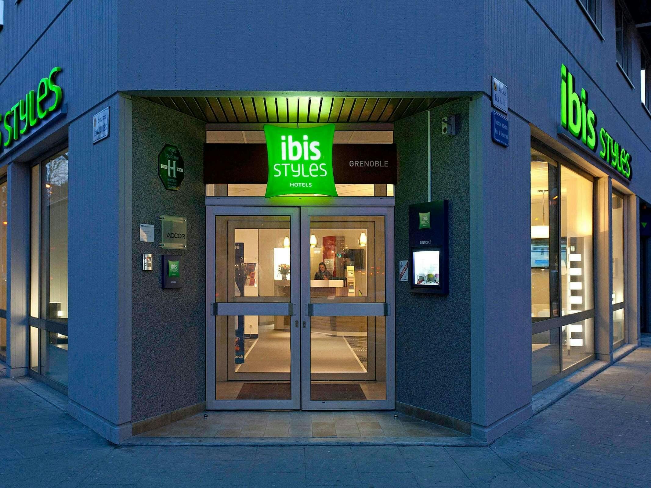Hotel Ibis Styles Grenoble Centre Gare photo 5