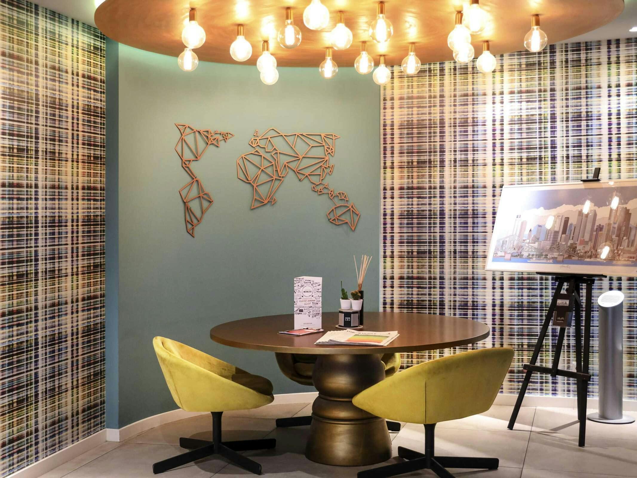 Hotel Mercure Hotel Kaiserhof Frankfurt City Center photo 1