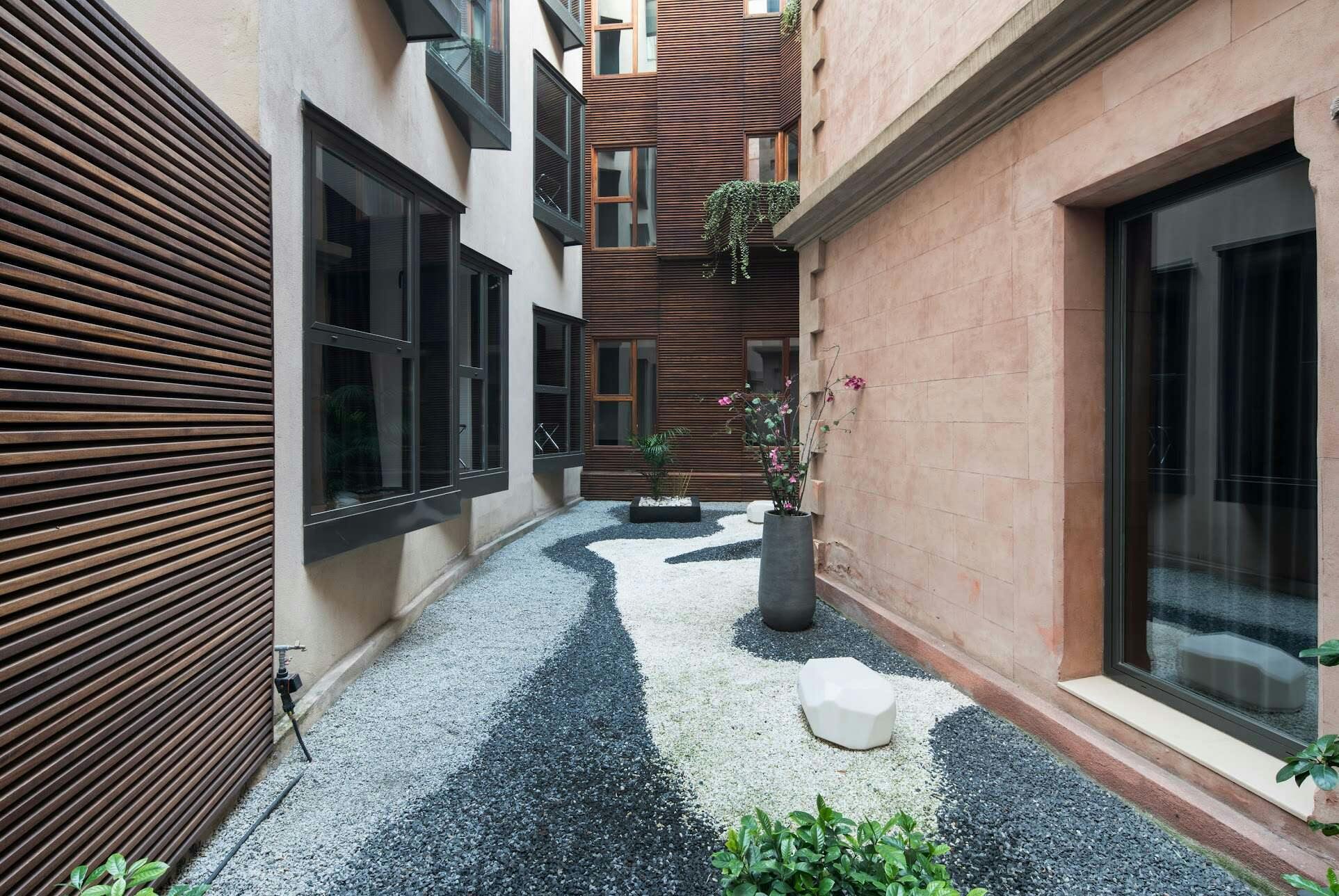 Hotel Catalonia Catedral photo 2